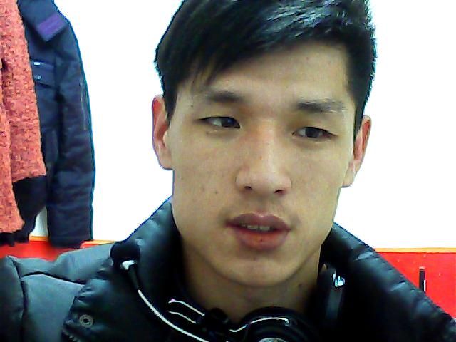 羅學(xué)許的主播照片