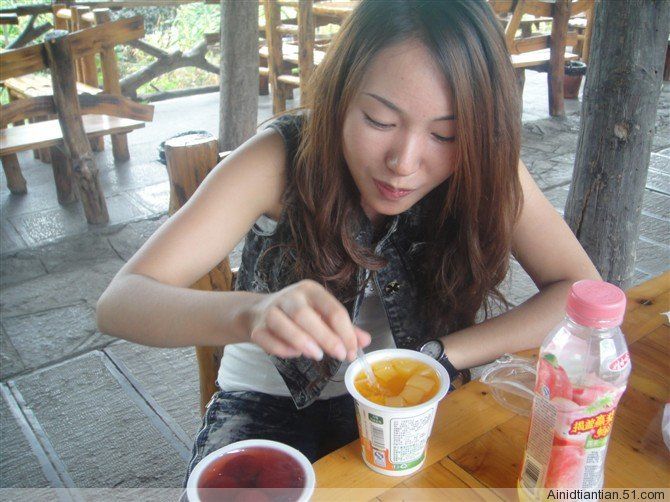 ───╄柳风公主的主播照片