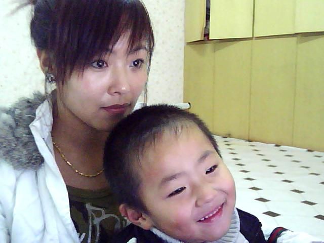 LOVE依鑫宝宝的主播照片