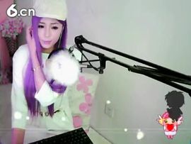 😸熱饅頭主播照片