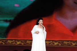 刘子琪主播照片