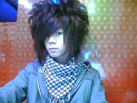 冷亚桂主播照片