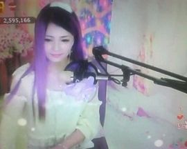 😸熱饅頭主播照片