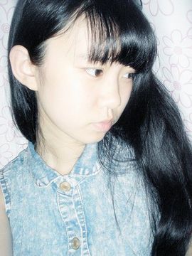 Curtaining主播照片