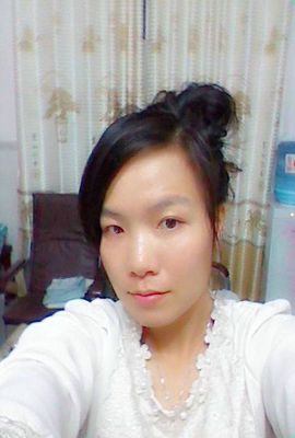 林璐璐主播照片