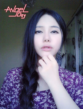 AD-彩儿Angel主播照片