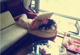 90后虐心妹纸回归主播照片