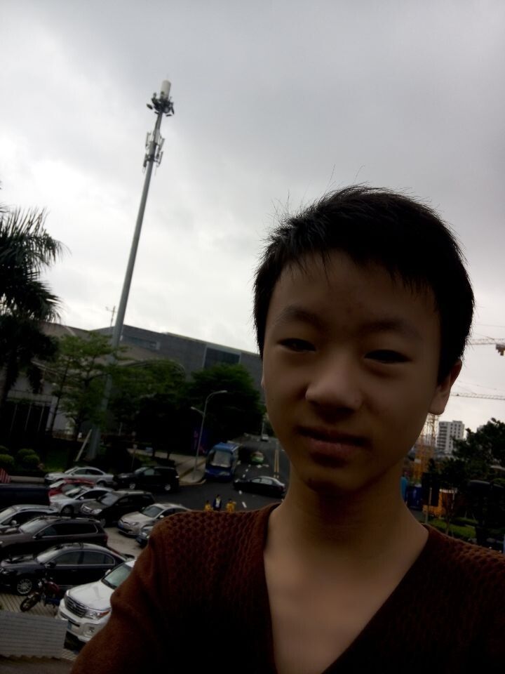 1525363592的主播照片
