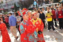 京城中式司仪二师兄主播照片