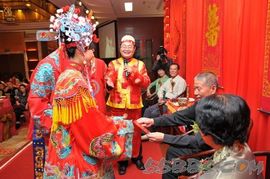 京城中式司仪二师兄主播照片