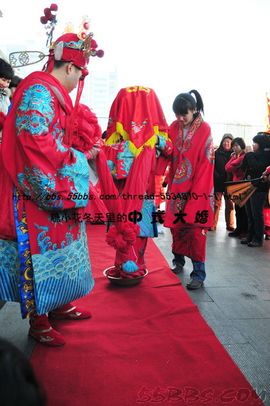 京城中式司仪二师兄主播照片