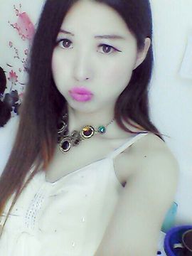 永爱哒哒主播照片