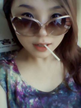 ╰♥╮玲子主播照片
