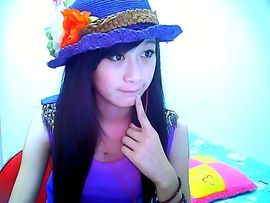 艺校小美主播照片