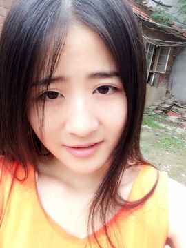 年年的小龙龟主播照片