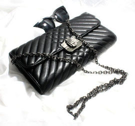 余霜玲主播照片