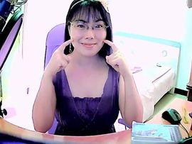无渴耐喝主播照片
