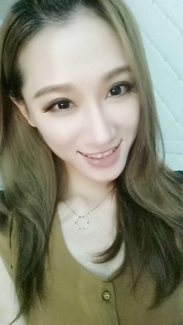 小小小小小菲的主播照片