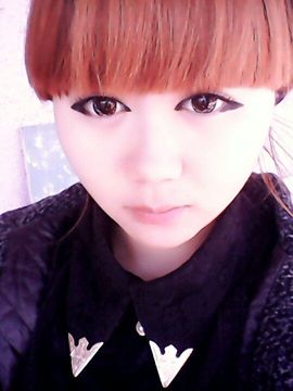 筱艺丶狠拽主播照片