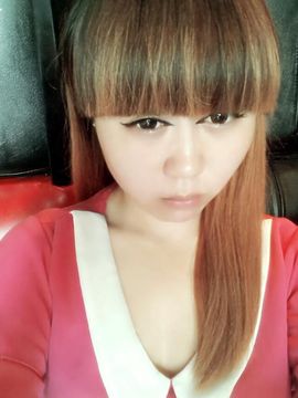 筱艺丶狠拽主播照片