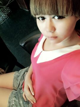 筱艺丶狠拽主播照片