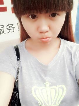 筱艺丶狠拽主播照片