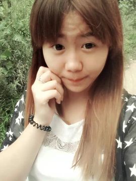 筱艺丶狠拽主播照片