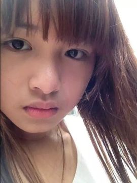 陈梓彤主播照片