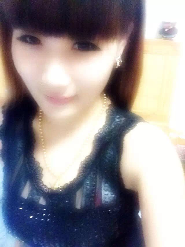 5B98188D01主播照片