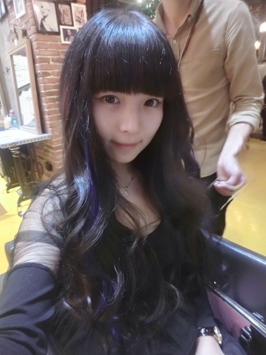 ??王小萌的主播照片