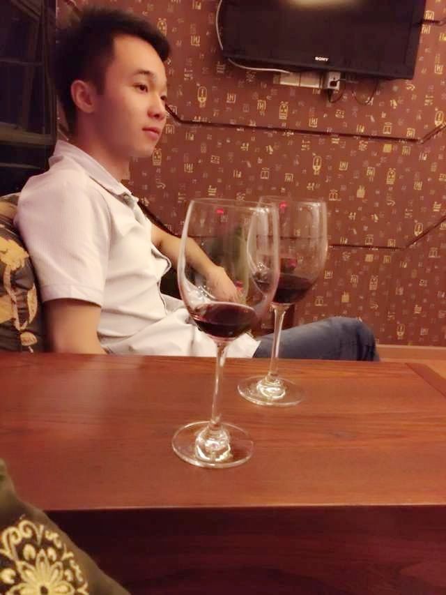 小.陆主播照片