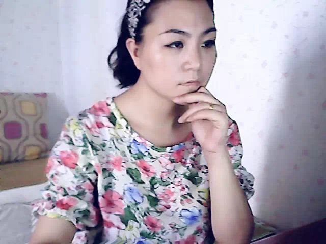 安静悠悠的主播照片