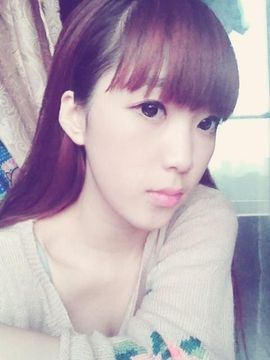 小兜兜xin主播照片