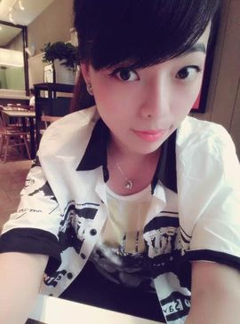 love❤洛可宝儿主播照片