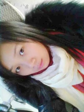 张妃婵主播照片