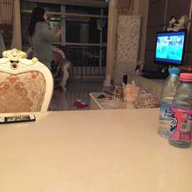 小小依0302主播照片
