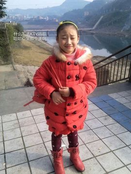 七岁女孩徐可儿主播照片