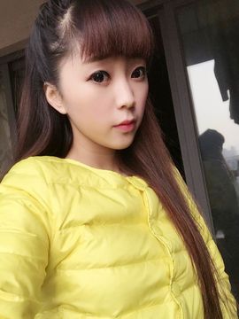 小兜兜xin主播照片