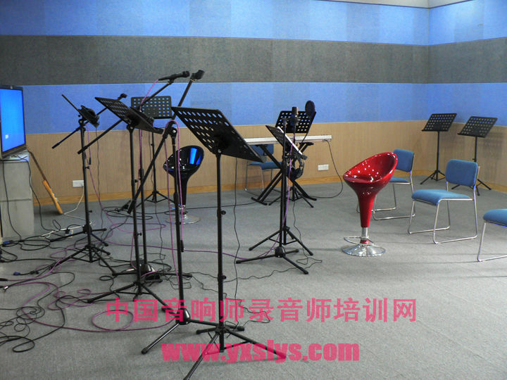 音响师录音师培训的主播照片