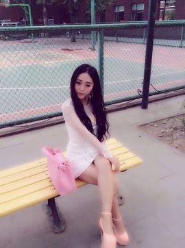 风中的风铃主播照片