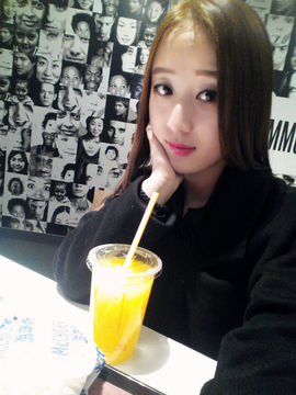 风中的风铃主播照片