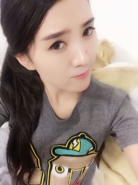 妖娆的丹丹主播照片