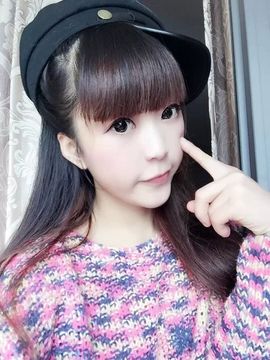 小兜兜xin主播照片