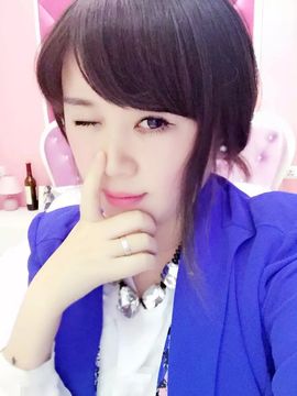 ╭ァ皇朝☀ ﹏秋香_主播照片