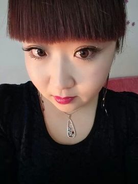 小胖妹~月月主播照片