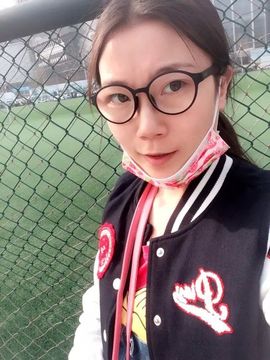 主播丶二小姐主播照片