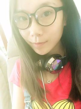 主播丶二小姐主播照片