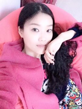 紫诺吖主播照片