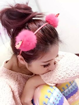 哒哒哒冒蓝光滴主播照片