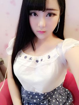 小小西521主播照片